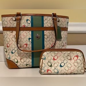 Large Coach Leather Bag & Cosmetic Bag